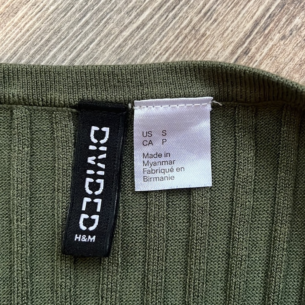 H&M • Ribbed crop top - Picture 3 of 6
